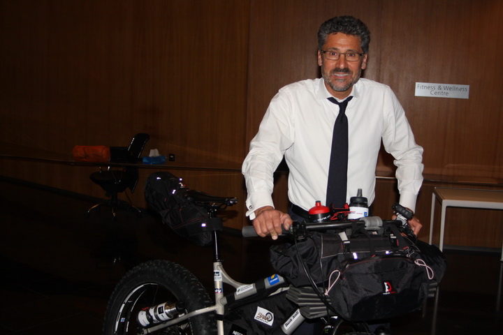 Maxim Chaya's New Adventure - Biking Rub' Al Khali
